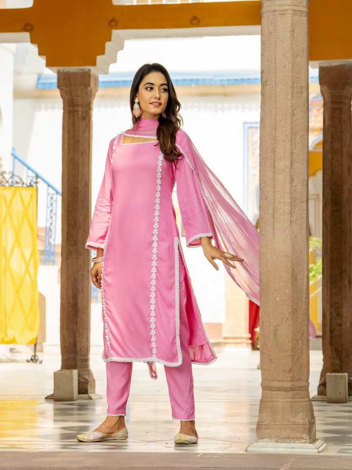 CLASSIC PINK LACE KURTA SET