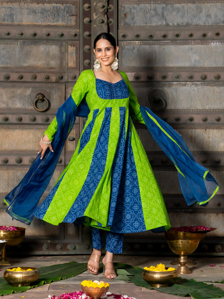 BANDHANI MELODY COTTON SUIT SET