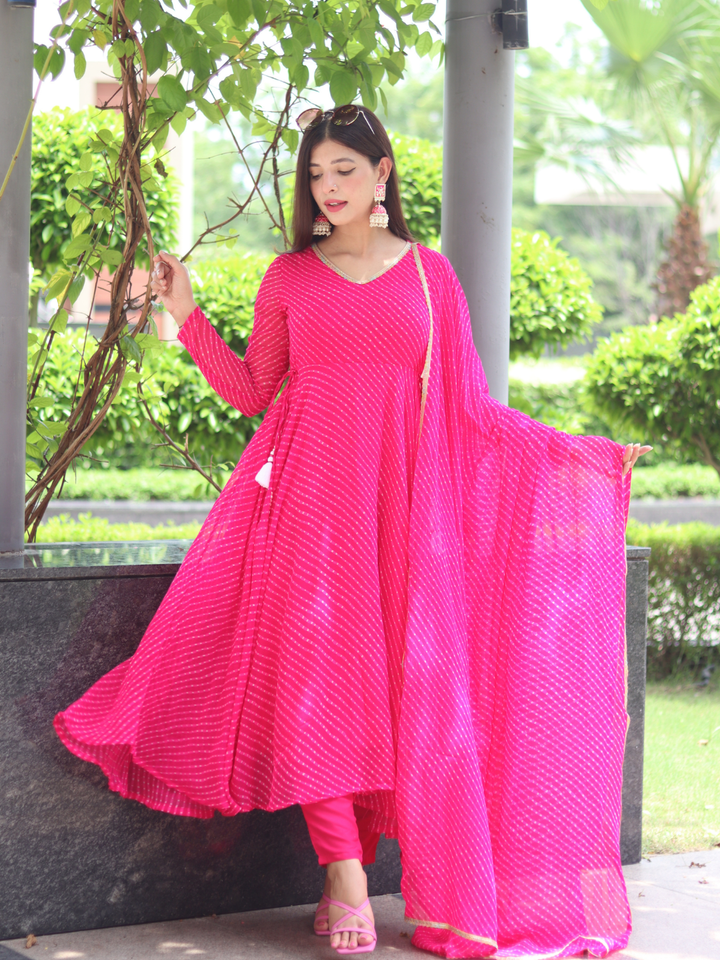 PINK GEORGETTE LEHERIYA SUIT SET