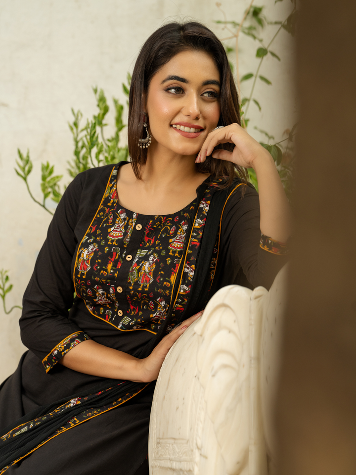 MAJESTIC BLACK KURTA SET
