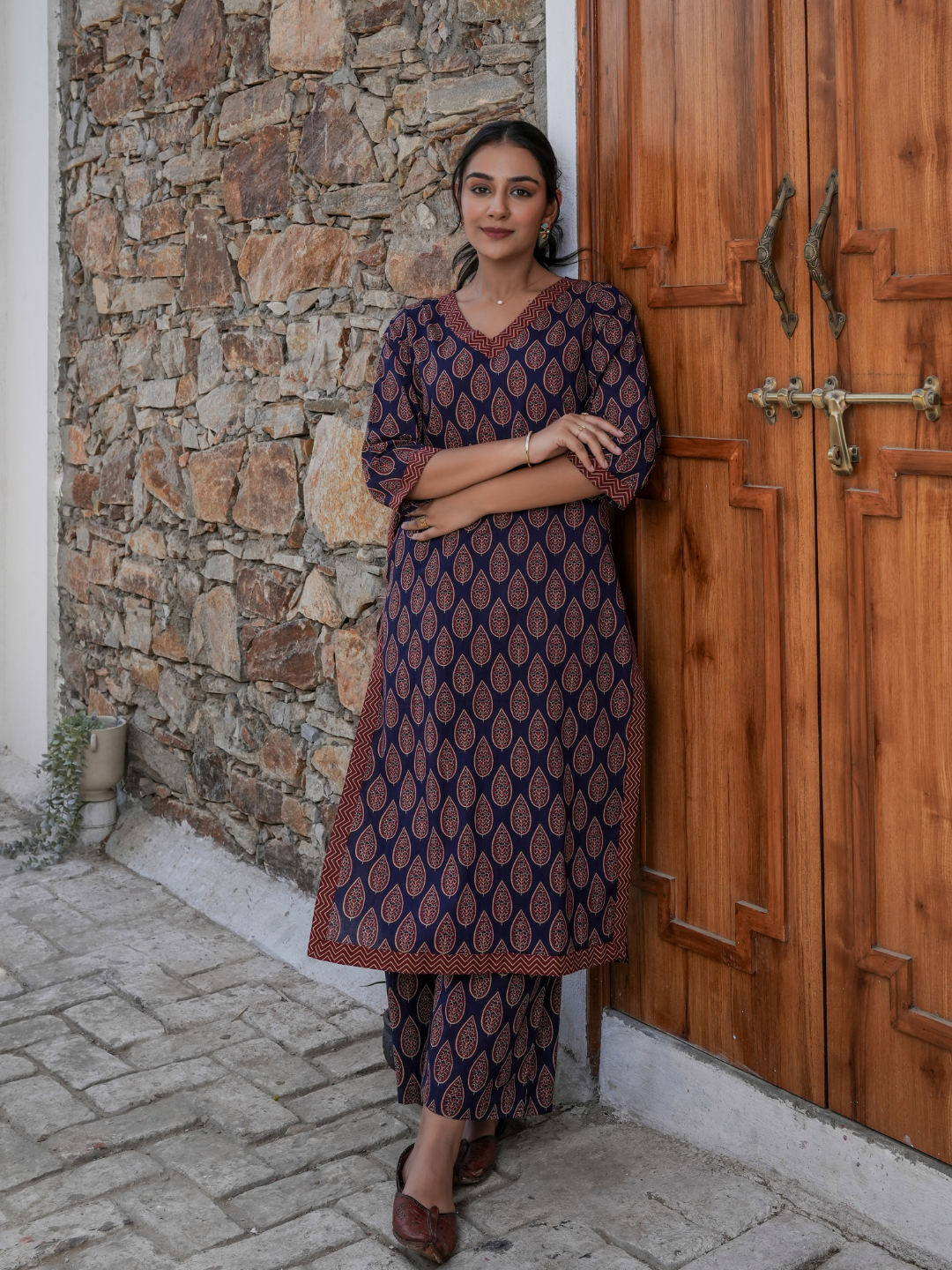 NEELAM VASTRA COTTON SUIT