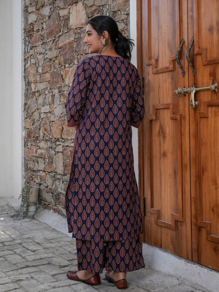 NEELAM VASTRA COTTON SUIT