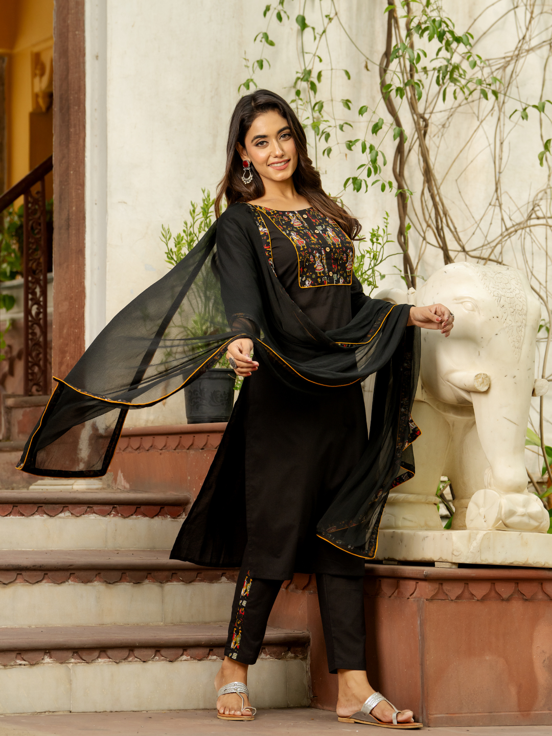 MAJESTIC BLACK KURTA SET