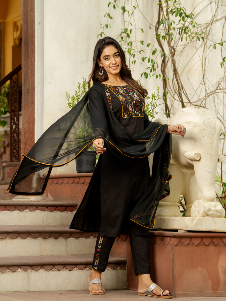 MAJESTIC BLACK KURTA SET