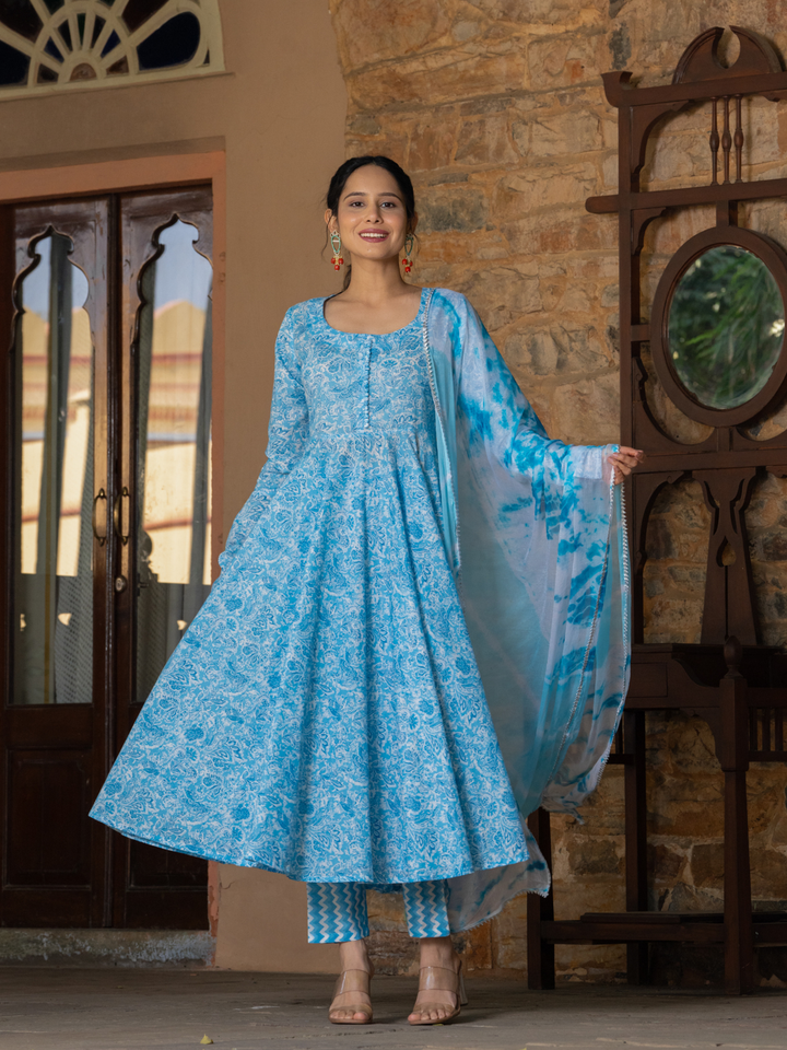 SKY BREEZE COTTON SUIT SET