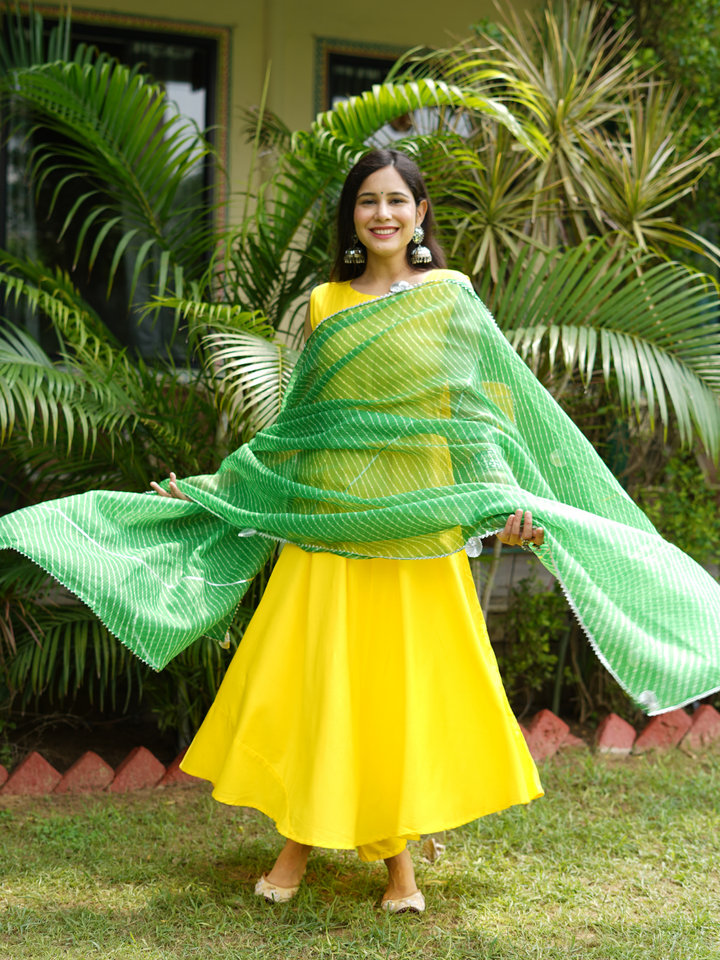 CHIC YELLOW TASSAL SUIT SET