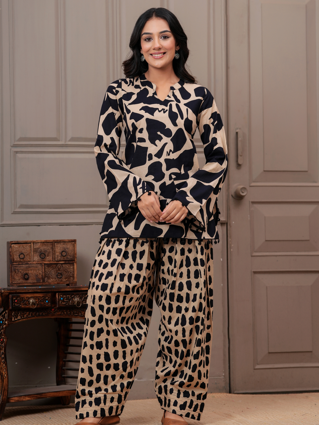 MIDNIGHT BLACK LACE FARSI SET