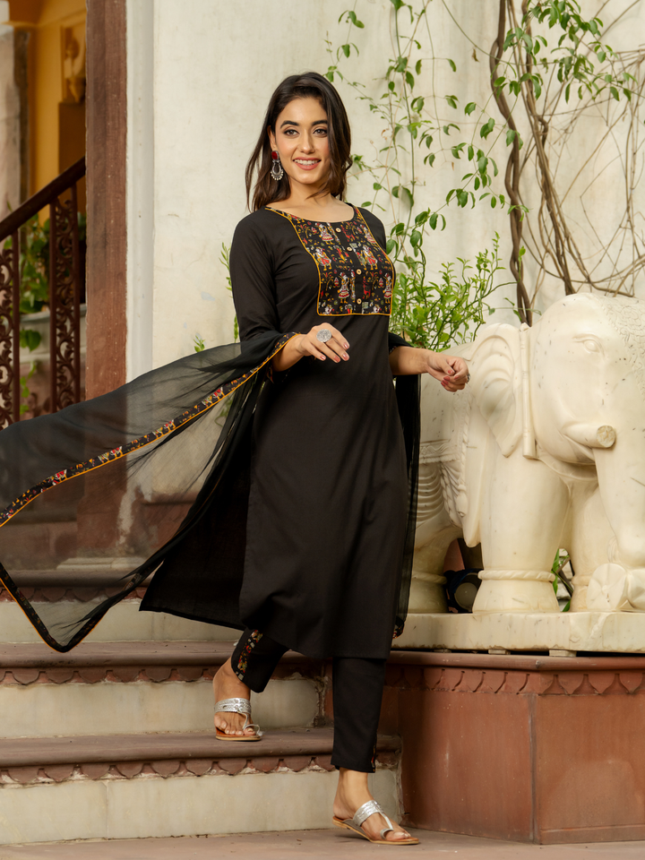 MAJESTIC BLACK KURTA SET