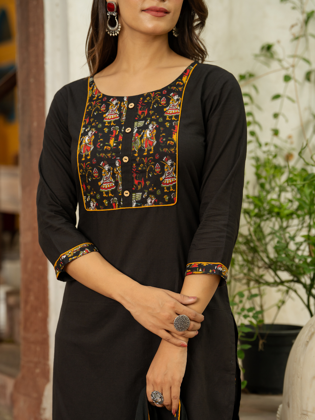 MAJESTIC BLACK KURTA SET