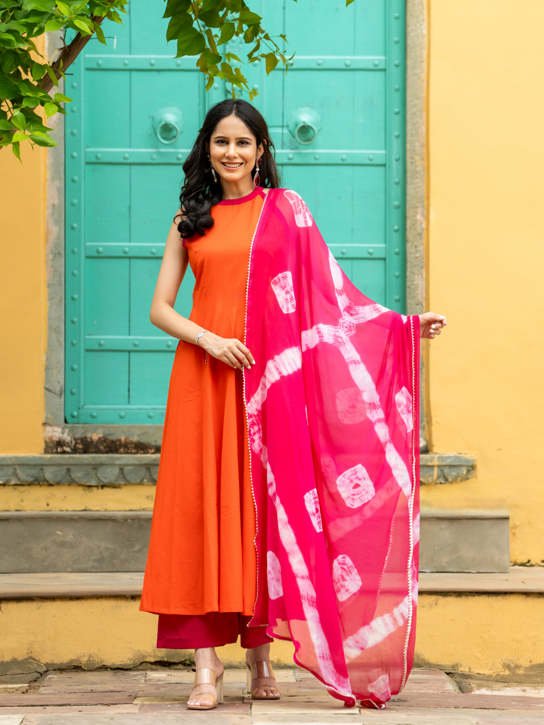 ORANGE CLASSIC CHARM SUIT SET