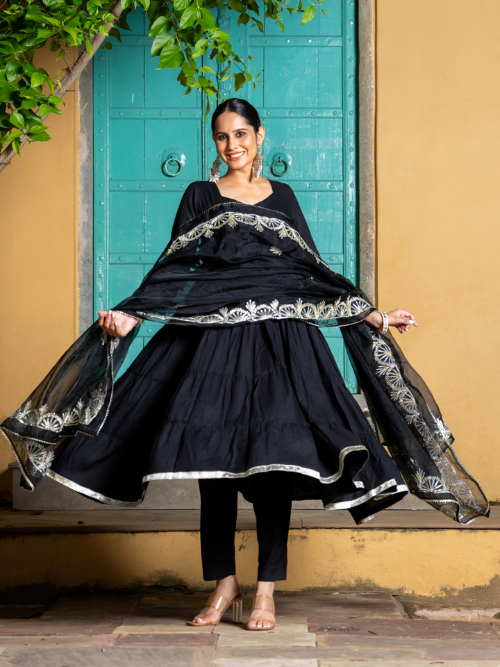 BLACK REGAL GOTA SUIT SET
