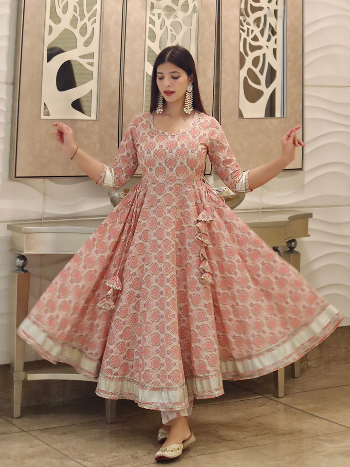CREAM PRINTED GOTA PATTI SUIT SET