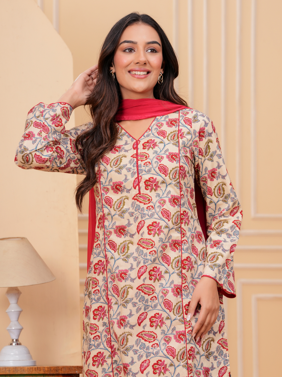 RESHA FLOWER FARSI SET