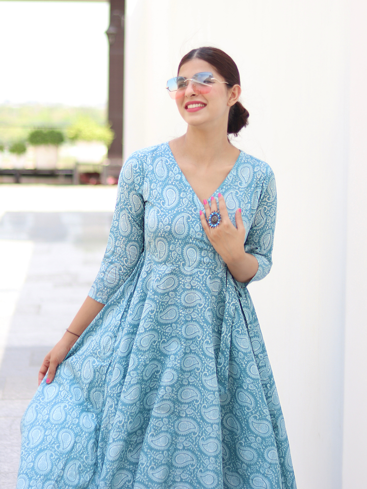 BLUE PAISLEY PRINTED ANGRAKHA SET
