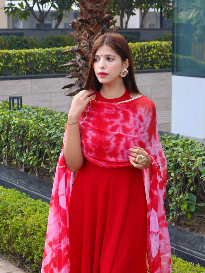 SOOTHING RED SOLID SUIT SET