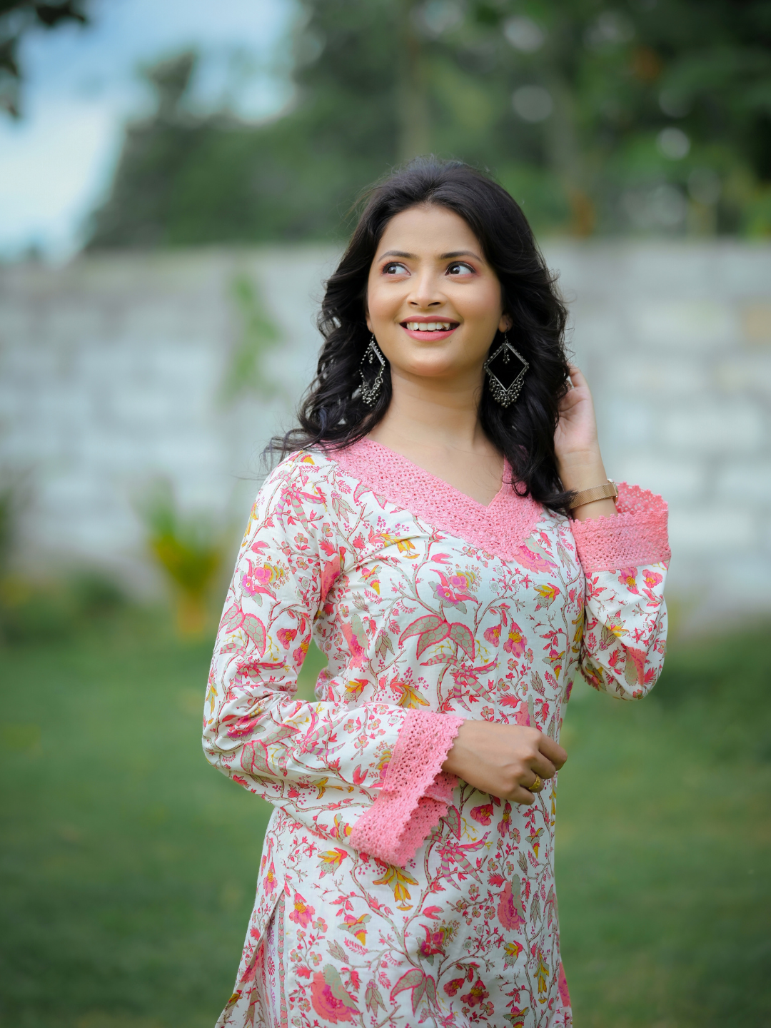 WHITE VERSATILE KURTA SET