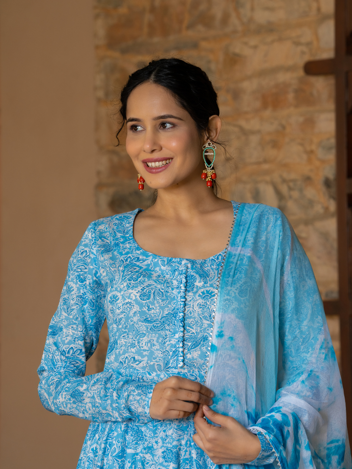 SKY BREEZE COTTON SUIT SET