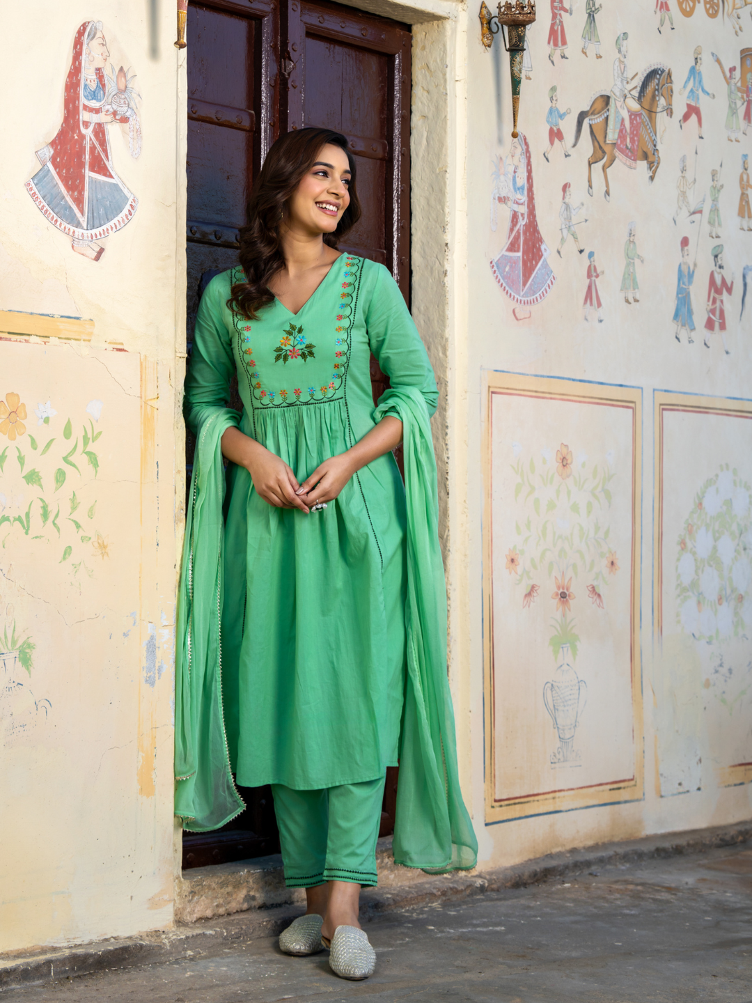 EMERA COTTON EMBROIDERED KURTA SET