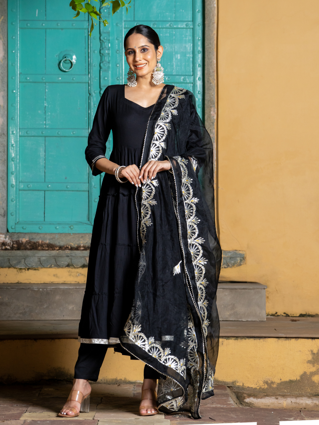 BLACK REGAL GOTA SUIT SET