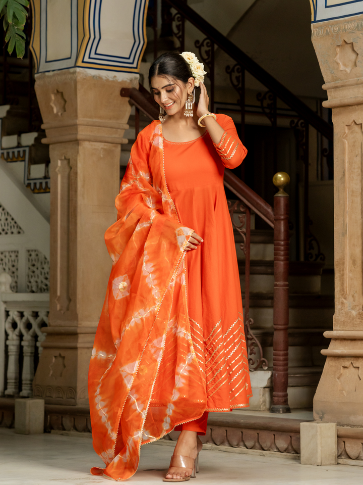 ORANGE AURA GOTA SUIT SET