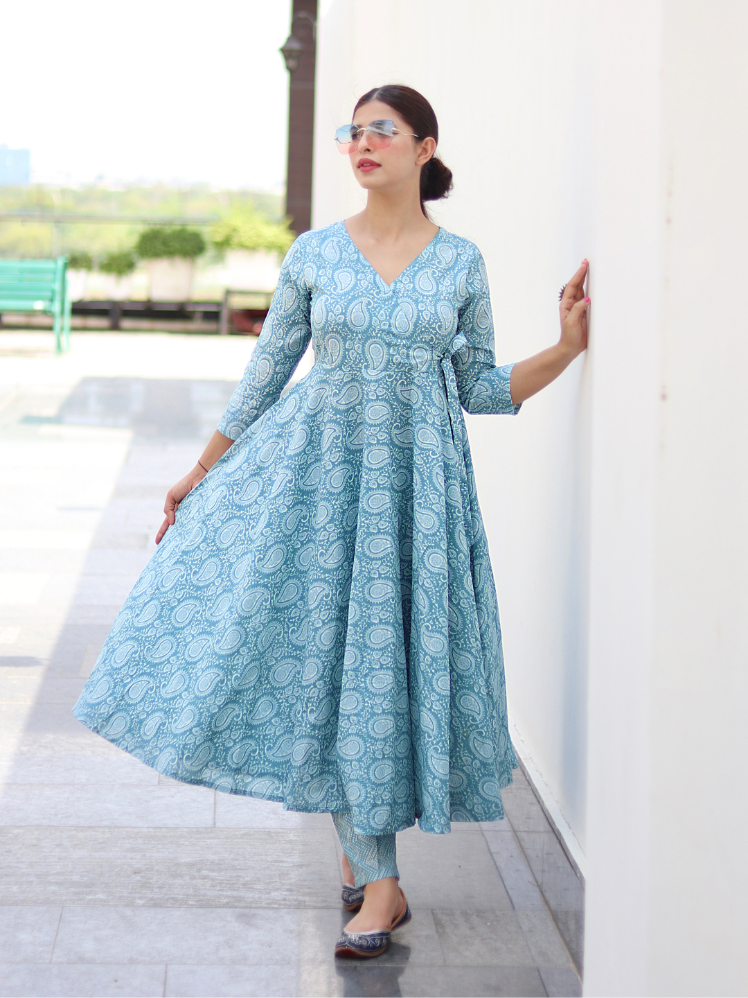 BLUE PAISLEY PRINTED ANGRAKHA SET