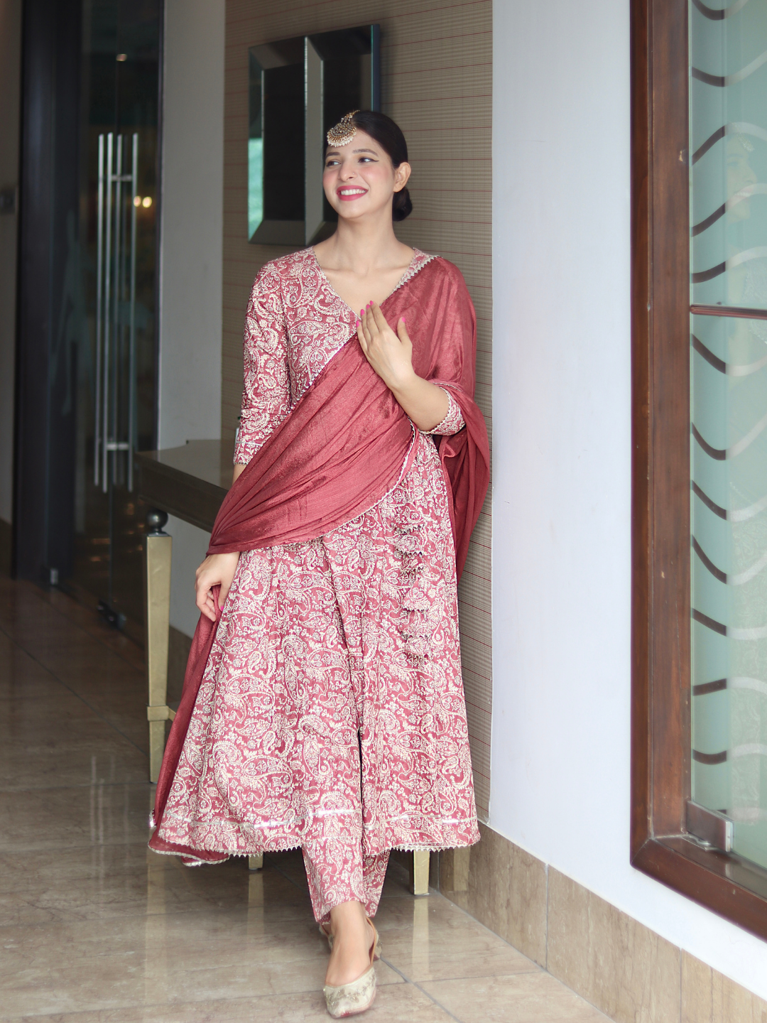 BROWN PAISLEY PRINTED SUIT SET