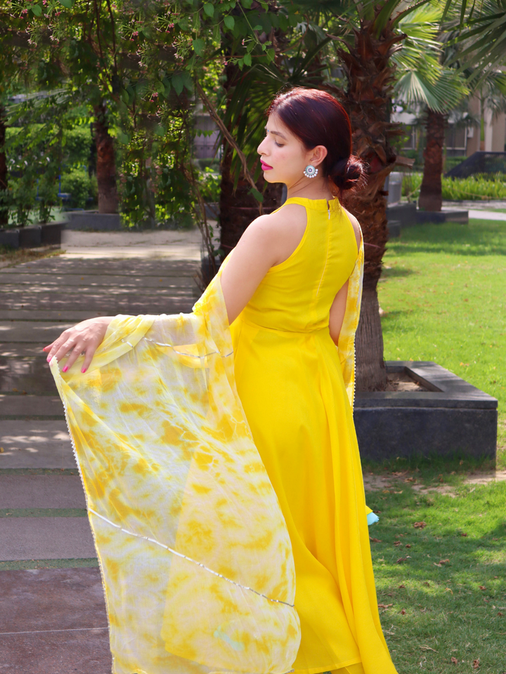 CHIC YELLOW NAZNEEN SUIT SET