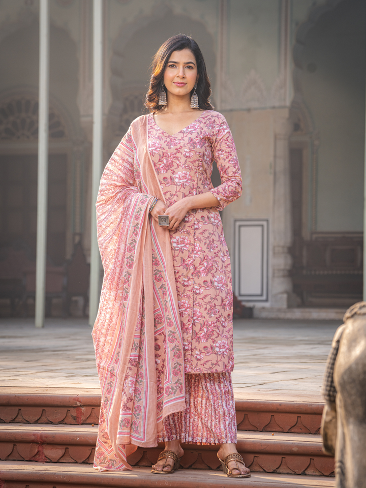 PEACH SERENITY KURTA SET