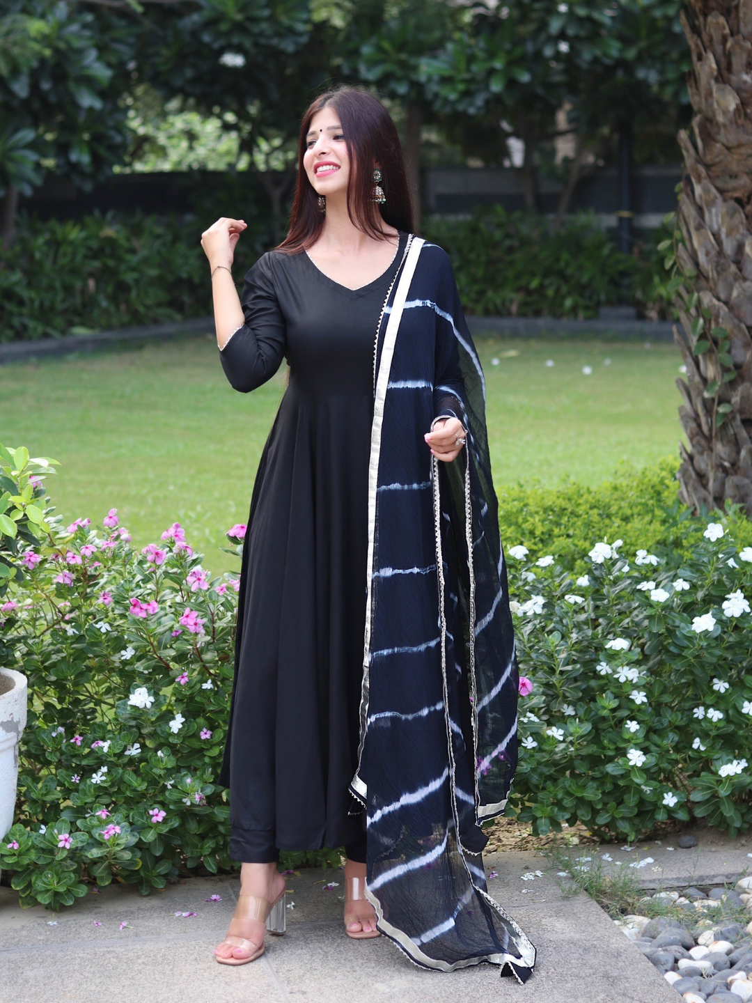BLACK NAZNEEN FLARED SUIT SET