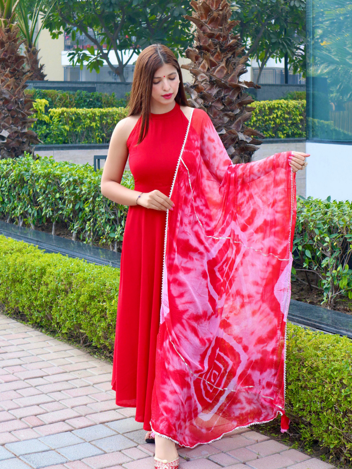 SOOTHING RED SOLID SUIT SET