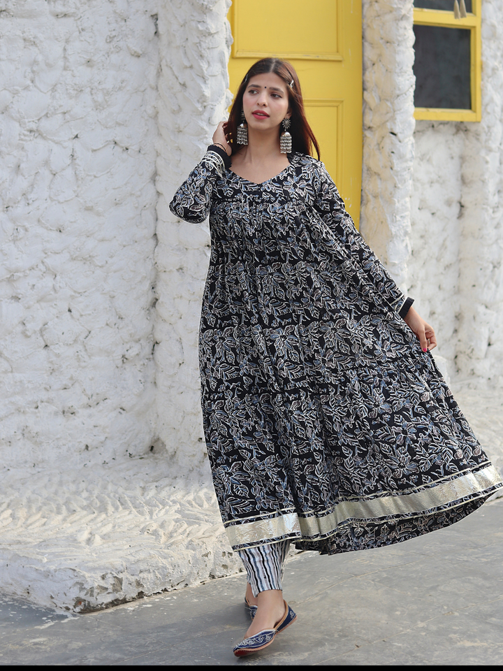 BLACK HAND BLOCK GOTA SUIT SET
