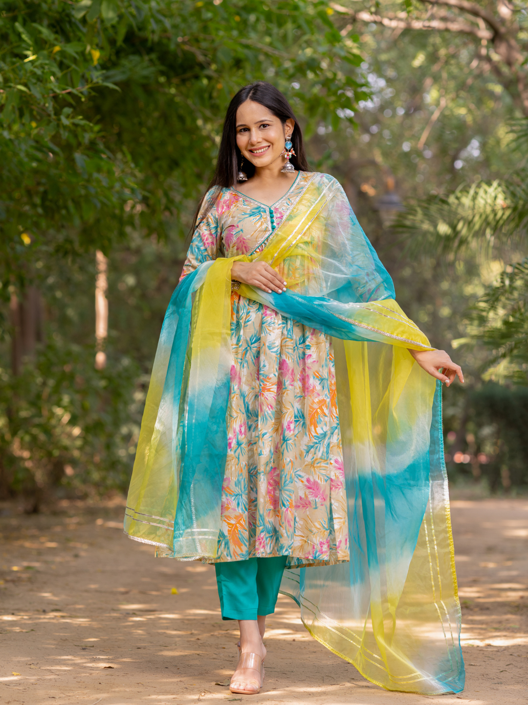 VIBRANT GOTTA-WORK FLARED KURTA SET
