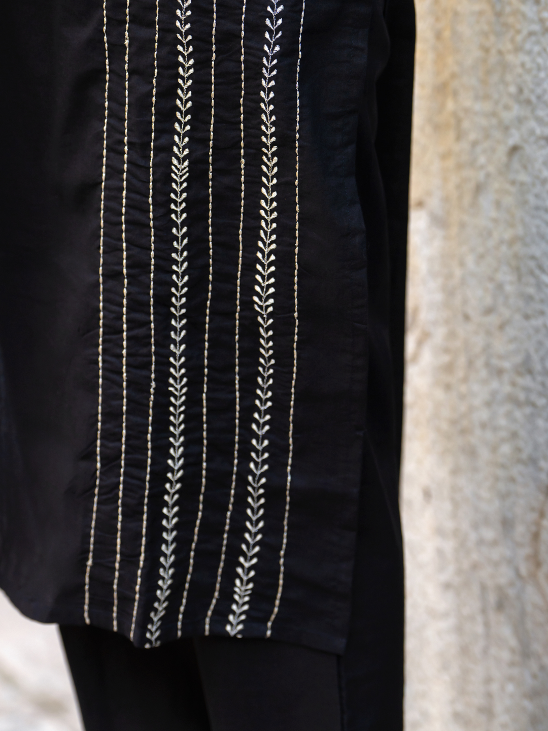 BLACK ARTISAN ZARI KURTA SET