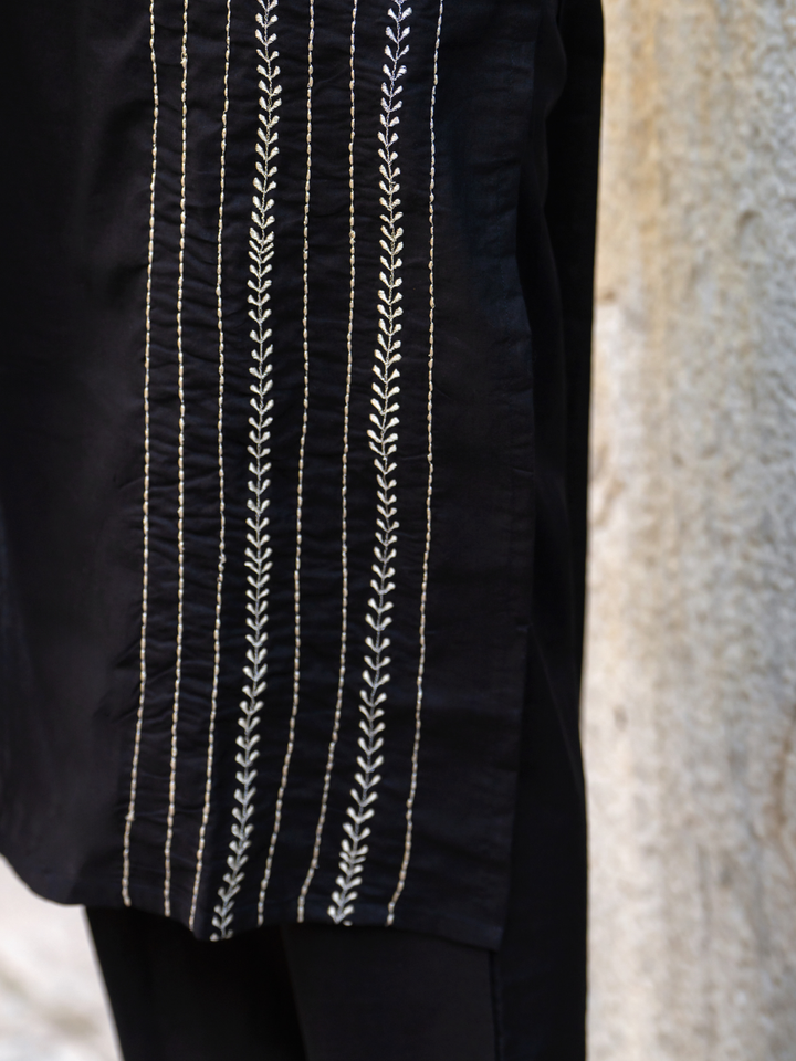 BLACK ARTISAN ZARI KURTA SET