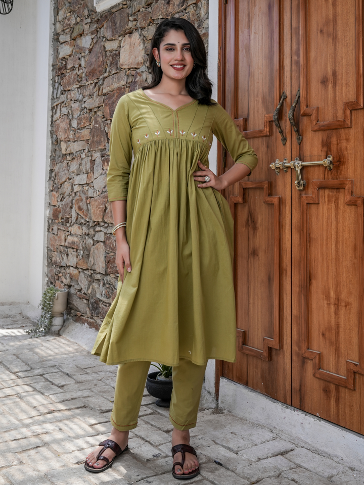 MAHIRA VANRAI COTTON SET