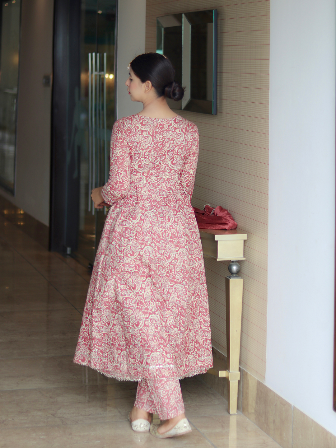 BROWN PAISLEY PRINTED SUIT SET