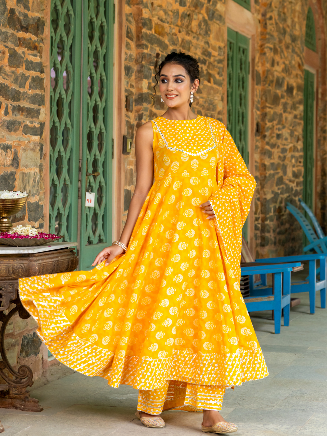 YELLOW GLOW MIRROR ANARKALI SET