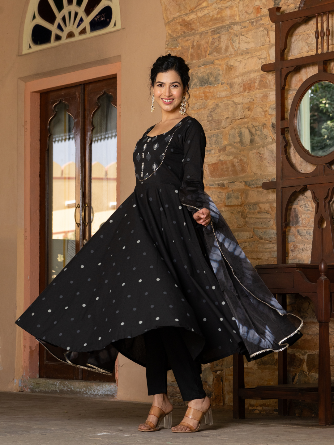 COTTON ETHEREAL NOIR SUIT SET