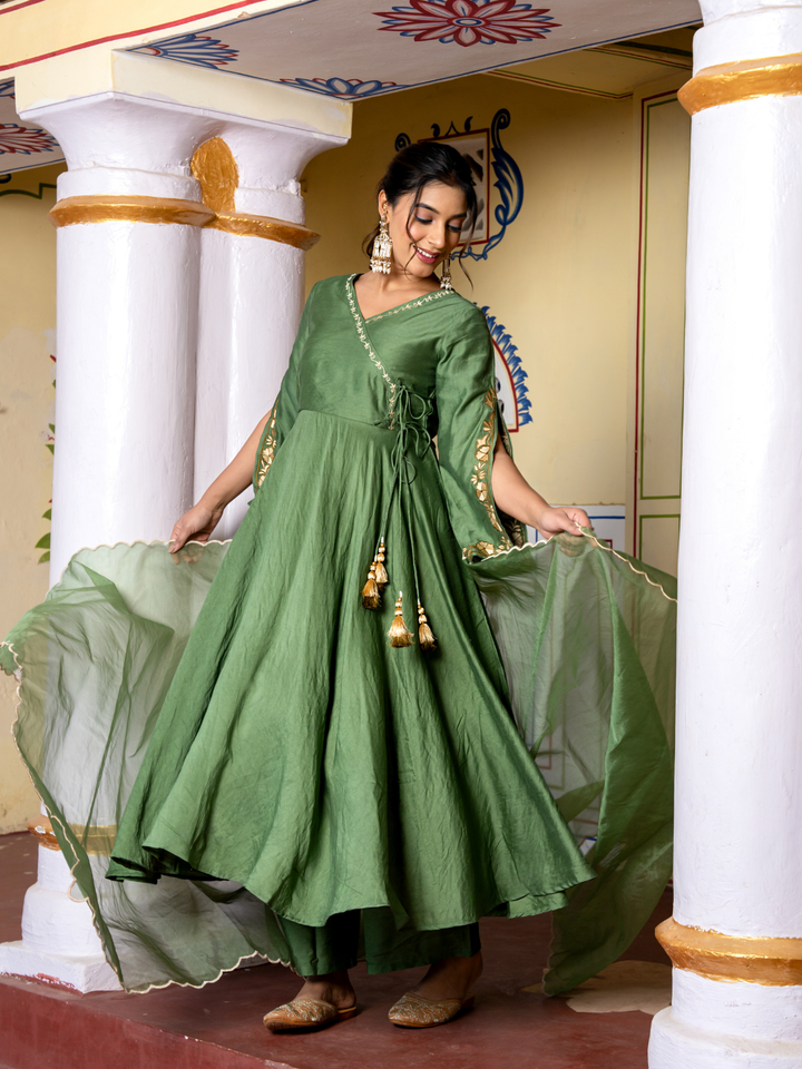 LUXE CHANDERI EMBROIDERY SUIT SET
