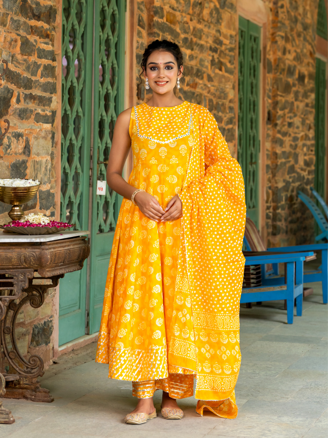 YELLOW GLOW MIRROR ANARKALI SET