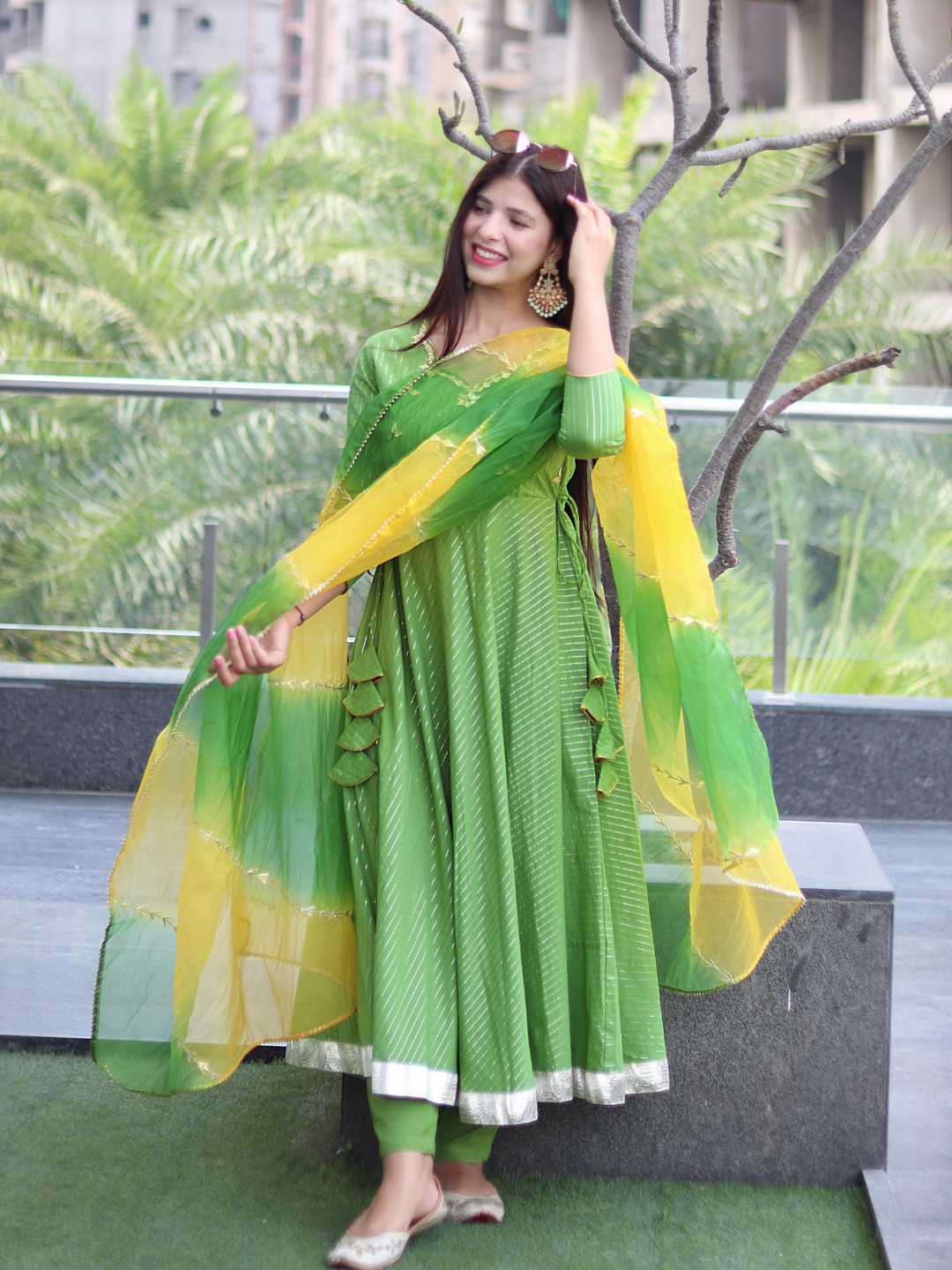 GREEN HANDWORKED SUIT SET