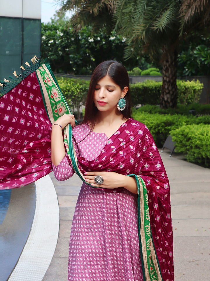 PINK COTTON HEAVILY PRINTED SUIT SET