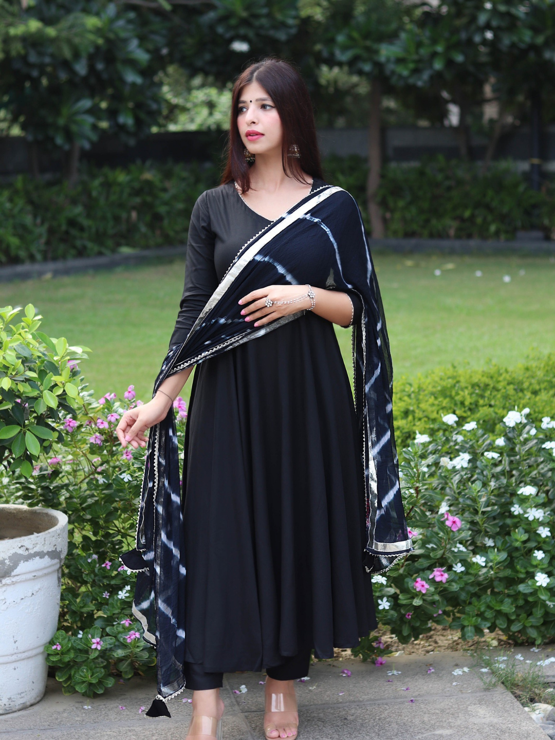 BLACK NAZNEEN FLARED SUIT SET