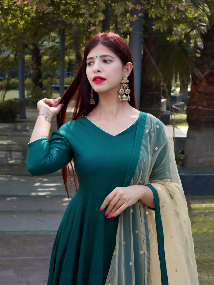 OLIVE SEQUINED FLARED SUIT SET