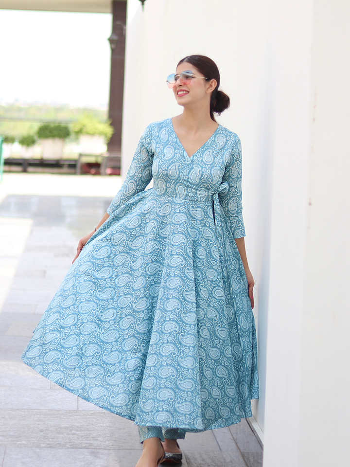 BLUE PAISLEY PRINTED ANGRAKHA SET