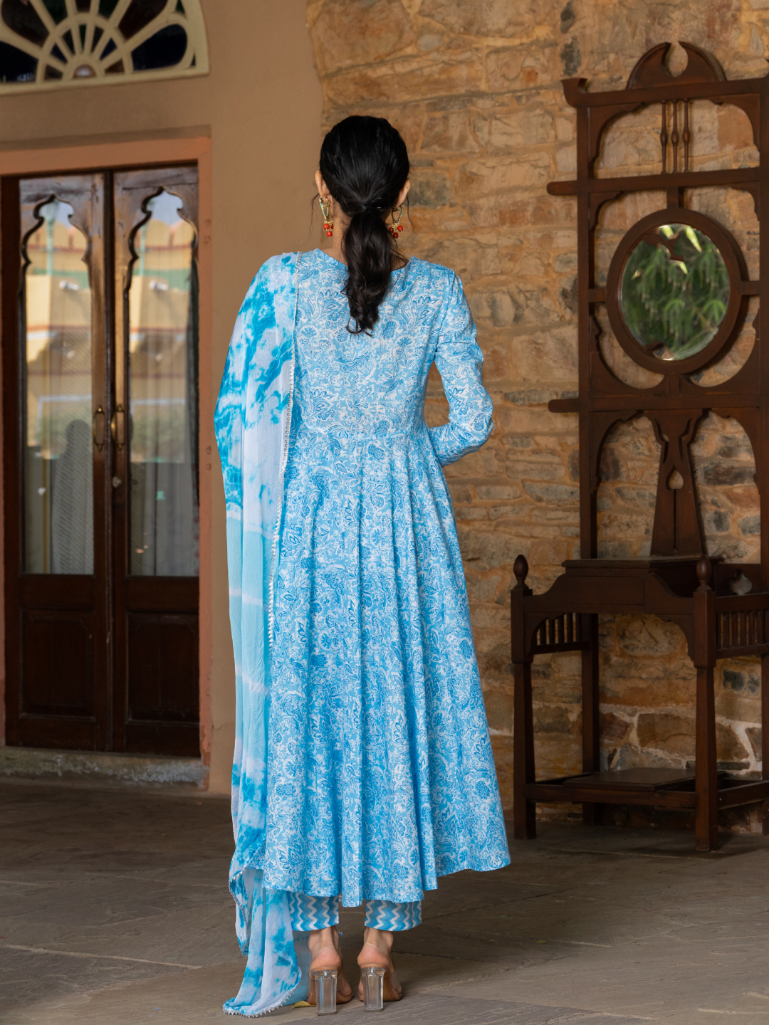 SKY BREEZE COTTON SUIT SET