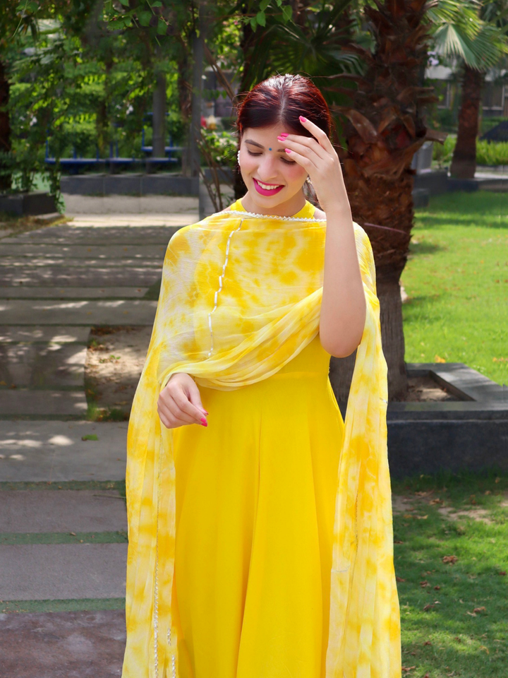 CHIC YELLOW NAZNEEN SUIT SET