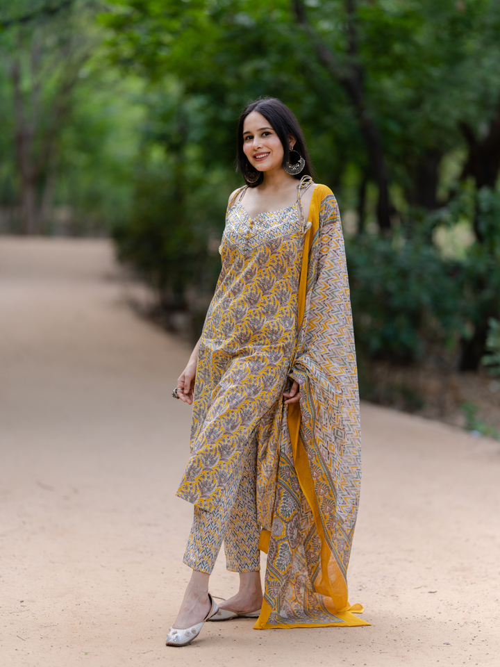 YELLOW COTTON CASUAL KURTA SET