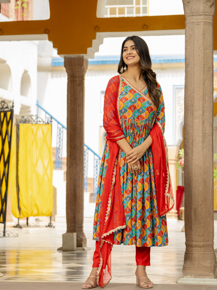 RADIANT MULTIHUED SUIT SET