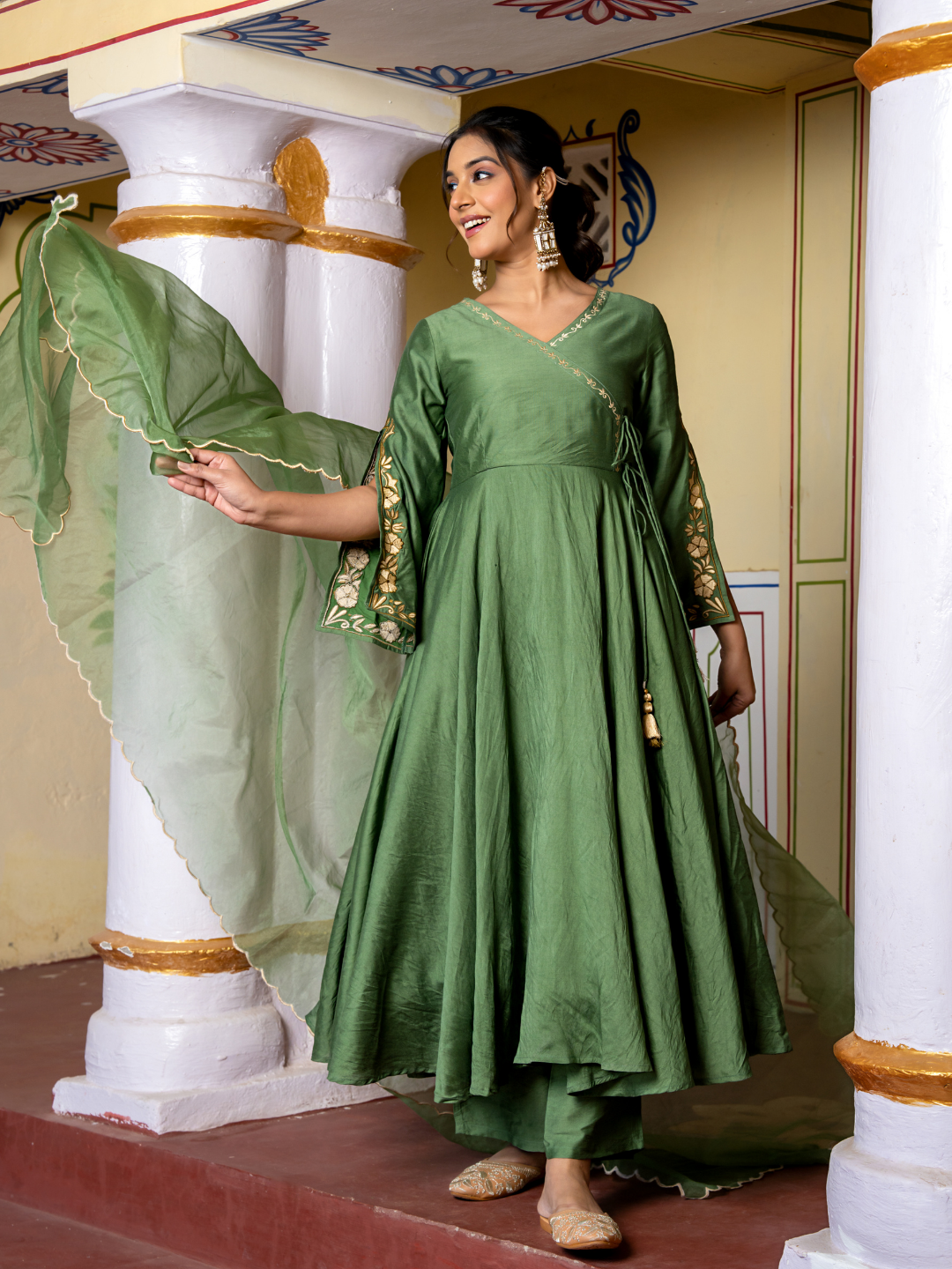 LUXE CHANDERI EMBROIDERY SUIT SET